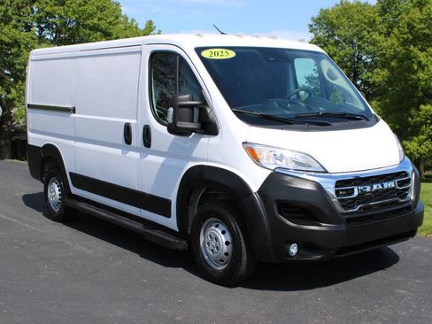 Used 2025 RAM ProMaster 2500 w/ U-Haul Equipment Group FWD image 1