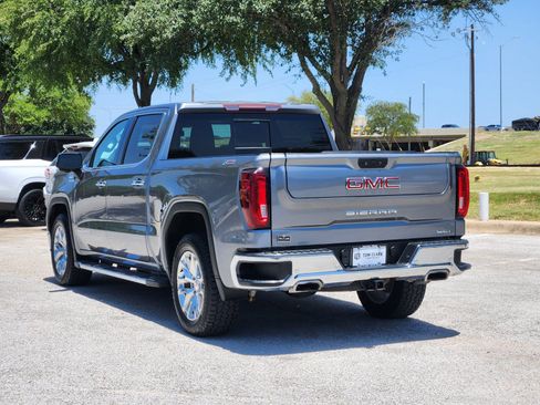 Used 2021 GMC Sierra 1500 SLT w/ SLT Convenience Package AWD/4WD image 4