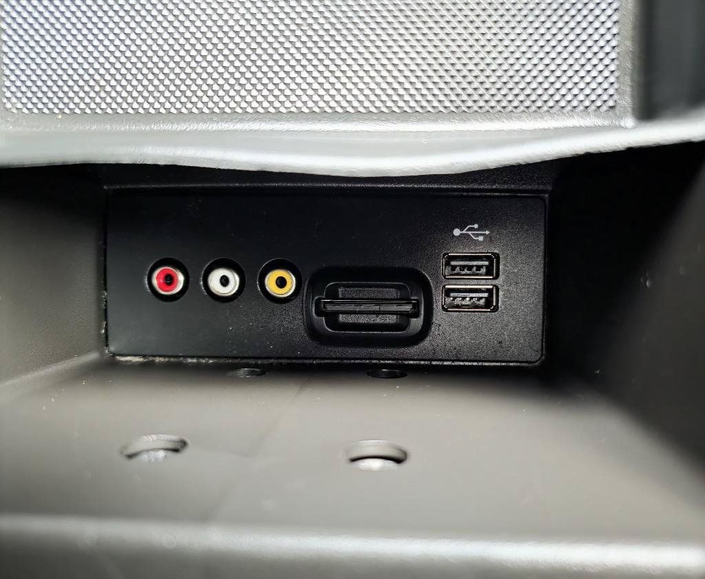 Used 2014 Ford Focus Titanium FWD image 30