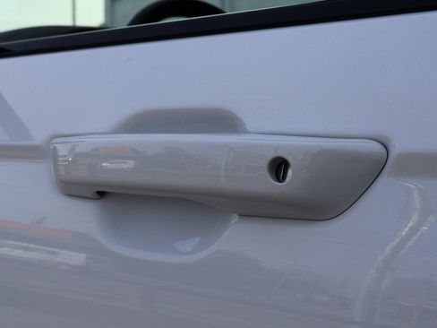 Used 2023 Jeep Grand Cherokee Altitude image 23