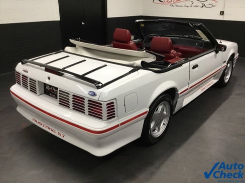 Used 1989 Ford Mustang GT RWD image 11