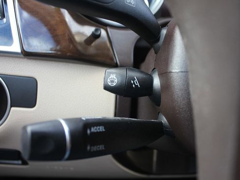 Used 2018 Mercedes-Benz GLE 350 4MATIC image 17