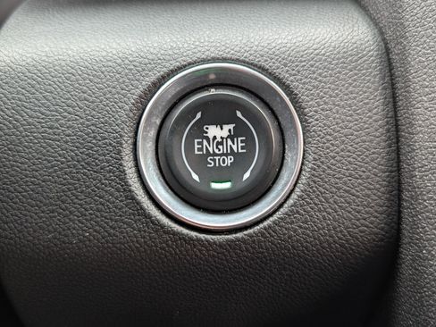 Used 2025 GMC Acadia Elevation image 35