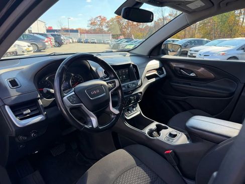 Used 2019 GMC Terrain SLE w/ Driver Convenience Package image 10