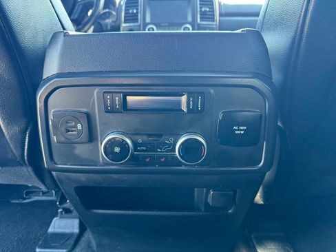 Used 2021 Ford Expedition Max Limited AWD/4WD image 8