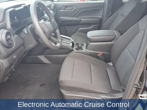 Used 2024 Chevrolet Colorado Trail Boss w/ Technology Package AWD/4WD image 20