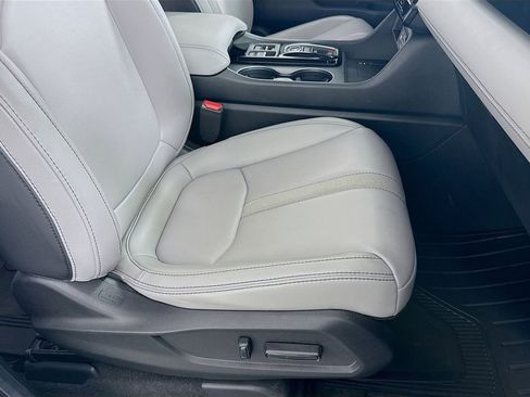 Certified 2025 Honda Pilot EX-L image 36