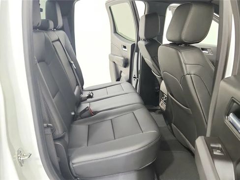 New 2026 Chevrolet Colorado LT w/ LT Convenience Package AWD/4WD image 30