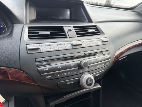 Used 2012 Honda Crosstour EX image 31