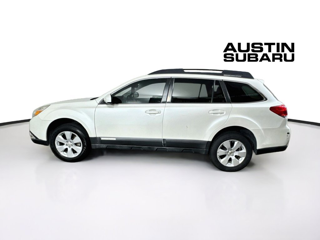 Used 2012 Subaru Outback 2.5i Premium w/ All-Weather Pkg AWD/4WD image 4