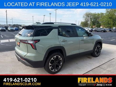 Used 2025 Chevrolet Equinox LT w/ Convenience Package II FWD image 9