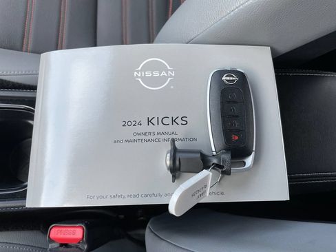 Used 2024 Nissan Kicks SR w/ SR Premium Package FWD image 37