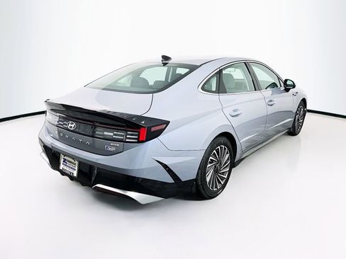 Certified 2025 Hyundai Sonata SEL image 8