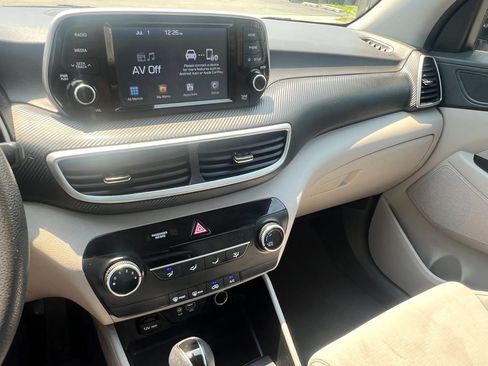 Used 2019 Hyundai Tucson SE AWD/4WD image 23