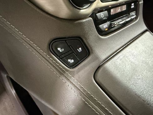 Used 2020 GMC Yukon XL Denali AWD/4WD image 28