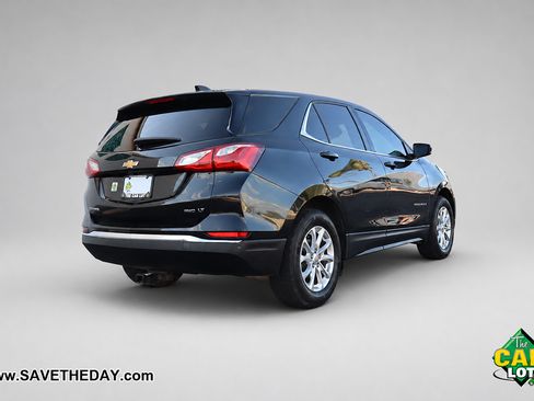 Used 2020 Chevrolet Equinox LT w/ Driver Convenience Package AWD/4WD image 8