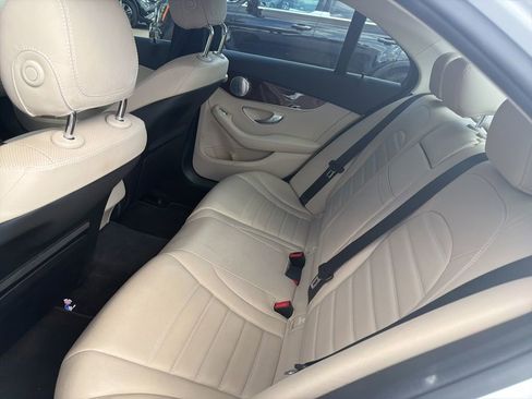 Used 2018 Mercedes-Benz C 300 Sedan image 6
