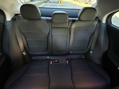 Used 2022 Mercedes-Benz C 300 Sedan image 13