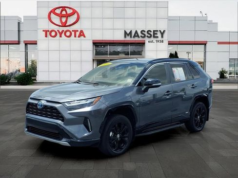 Used 2022 Toyota RAV4 XSE AWD/4WD image 7