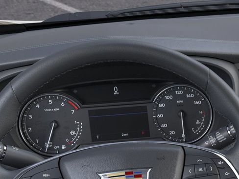 New 2026 Cadillac XT5 Luxury image 18