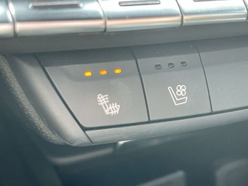 Used 2023 Cadillac XT4 Premium Luxury AWD/4WD image 30