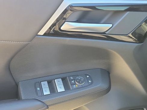 New 2026 Mitsubishi Outlander SE FWD image 24