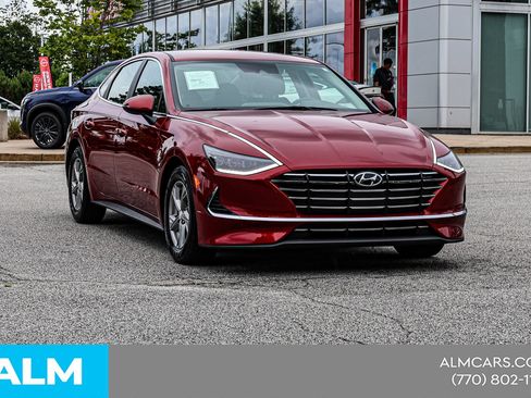 Used 2023 Hyundai Sonata SE w/ Preferred Accessory Package FWD image 5