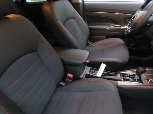 New 2025 Mitsubishi Outlander Sport SE image 23