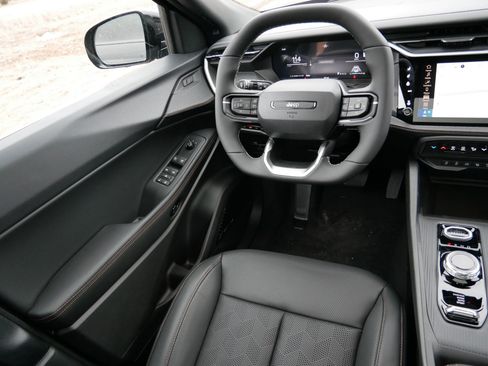 New 2026 Jeep Cherokee Overland image 9