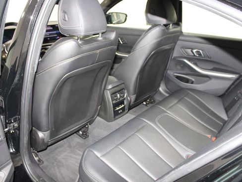 Used 2024 BMW 330e image 23