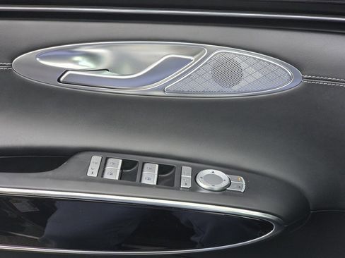 Used 2025 Genesis GV70 2.5T image 15