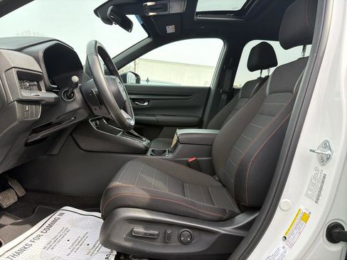 Used 2025 Honda CR-V Sport image 16