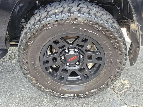 Used 2023 Toyota 4Runner TRD Off-Road Premium w/ Moonroof Package AWD/4WD image 8