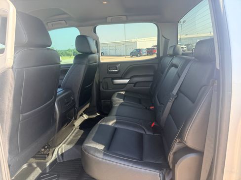 Used 2018 Chevrolet Silverado 1500 LT w/ Texas Edition AWD/4WD image 12