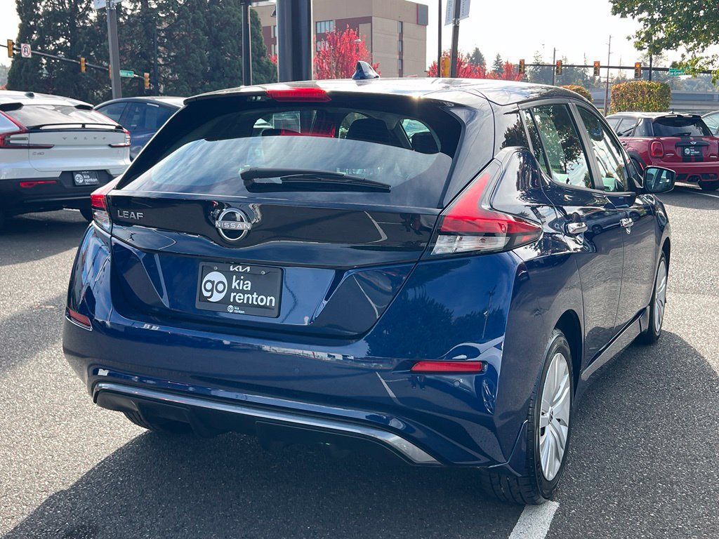 Used 2025 Nissan Leaf S FWD image 9