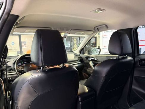 Used 2024 Mitsubishi Eclipse Cross SE image 37