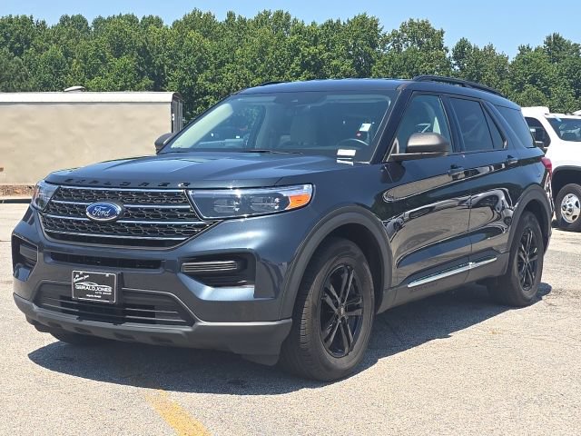 Used 2024 Ford Explorer XLT RWD image 1