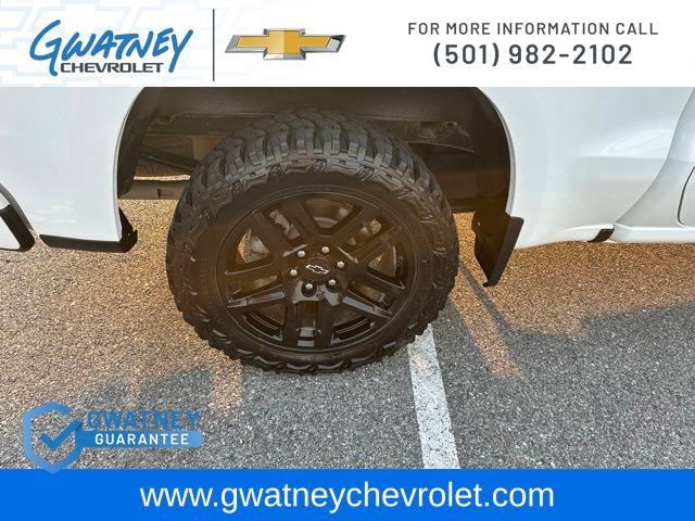 Used 2024 Chevrolet Silverado 1500 RST w/ Z71 Off-Road Package AWD/4WD image 13