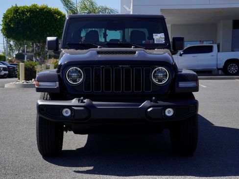 New 2026 Jeep Gladiator Sport AWD/4WD image 9