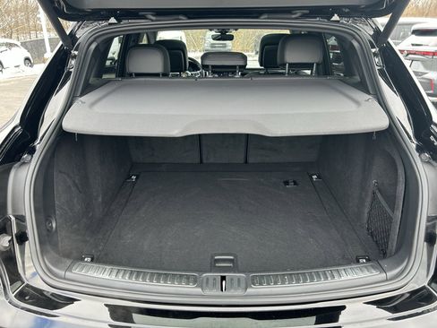 Used 2022 Porsche Macan image 26