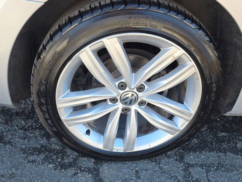 Used 2018 Volkswagen Passat 2.0T SE image 24
