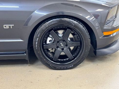 Used 2007 Ford Mustang GT Premium image 4