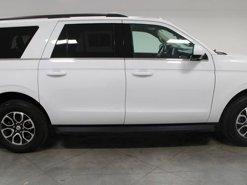 Certified 2024 Ford Expedition Max XLT image 11