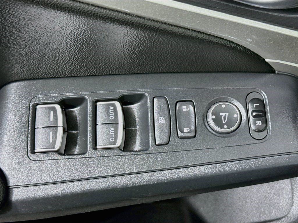 Used 2024 Acura Integra FWD image 23