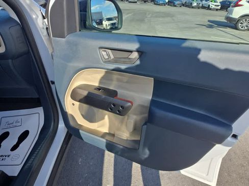 Used 2025 Ford Maverick Lariat w/ 4K Tow Package image 35