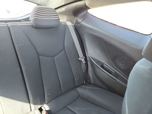 Used 2017 Hyundai Veloster image 26