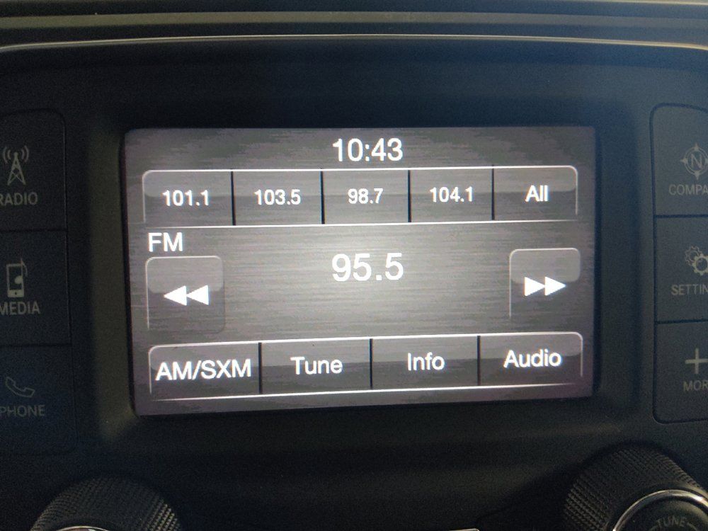 Used 2021 RAM 1500 Classic SLT RWD image 25