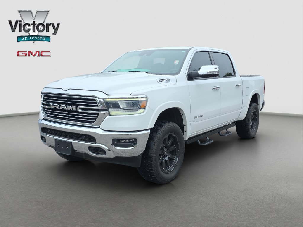 Used 2021 RAM 1500 Laramie AWD/4WD image 3