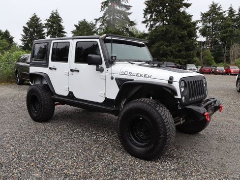 Used 2014 Jeep Wrangler Unlimited Sport w/ Trailer Tow Group AWD/4WD image 5