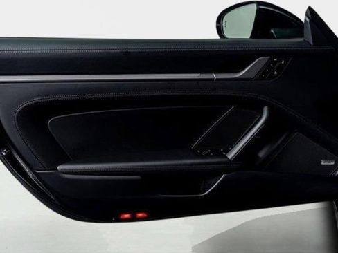 Used 2025 Porsche 911 Carrera RWD image 32